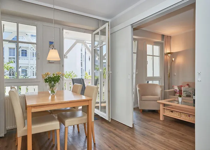 Apartment 304, Seepark