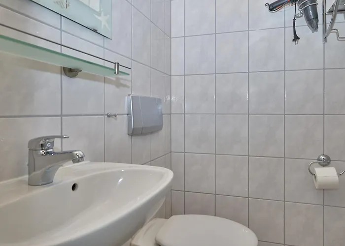 304, Seepark Apartment